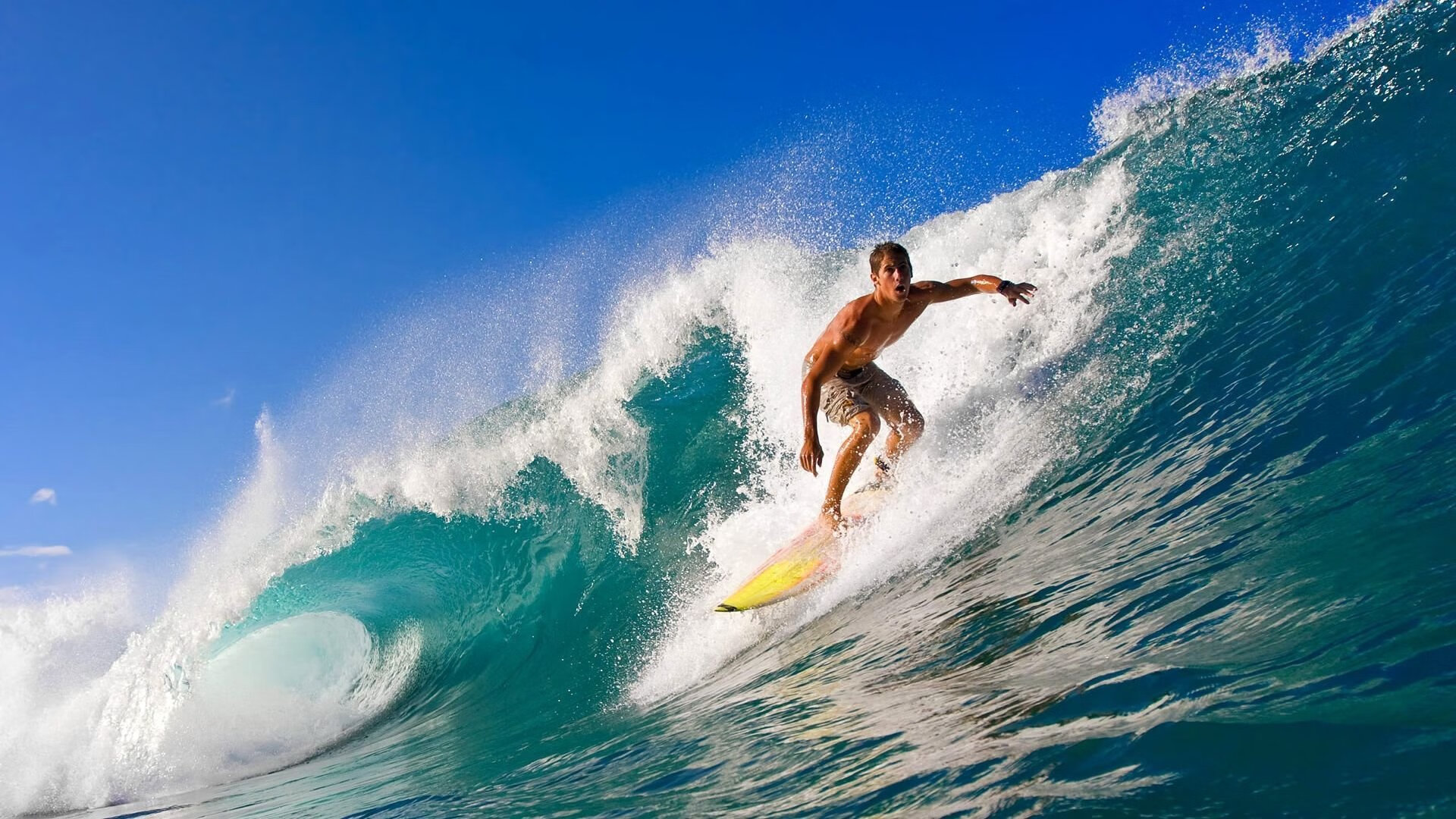 巴黎圣日耳曼双核联手发威，欧冠势头强劲，巴黎圣日耳曼2021